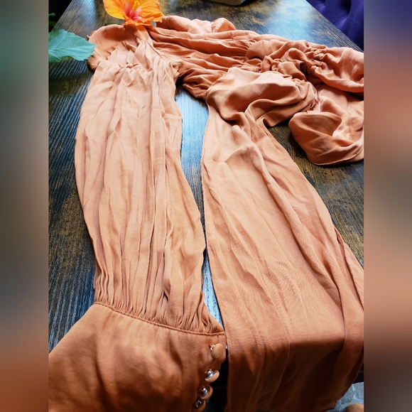 XS Free People Piper Backless Crop, Long Sleeve in Mango/ Dusty Orange - Picture 16 of 16